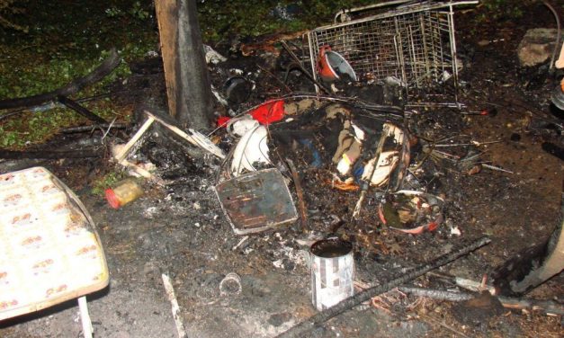 Két társát is felgyújtotta a hajléktalan férfi Szombathelyen, egyikük belehalt sérüléseibe