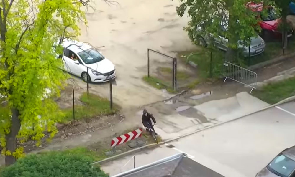 Autóval üldözték a rendőrök a drogos biciklist Siófokon, még drónt is bevetettek, hogy elkapják