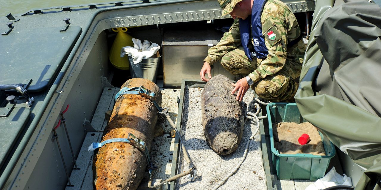 Bombát hatástalanítank Budapesten: szombaton lezárják a környéket, több ezer embernek kell elhagynia otthonát, még a vonatközlekedést is leállítják