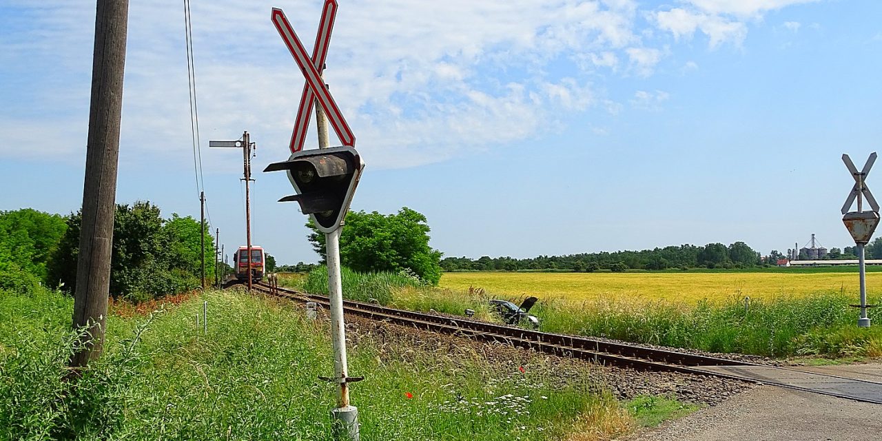 Tragédia a Balatonnál: elgázolt egy embert a Helikon InterRégió