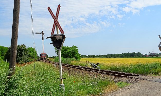Tragédia a Balatonnál: elgázolt egy embert a Helikon InterRégió