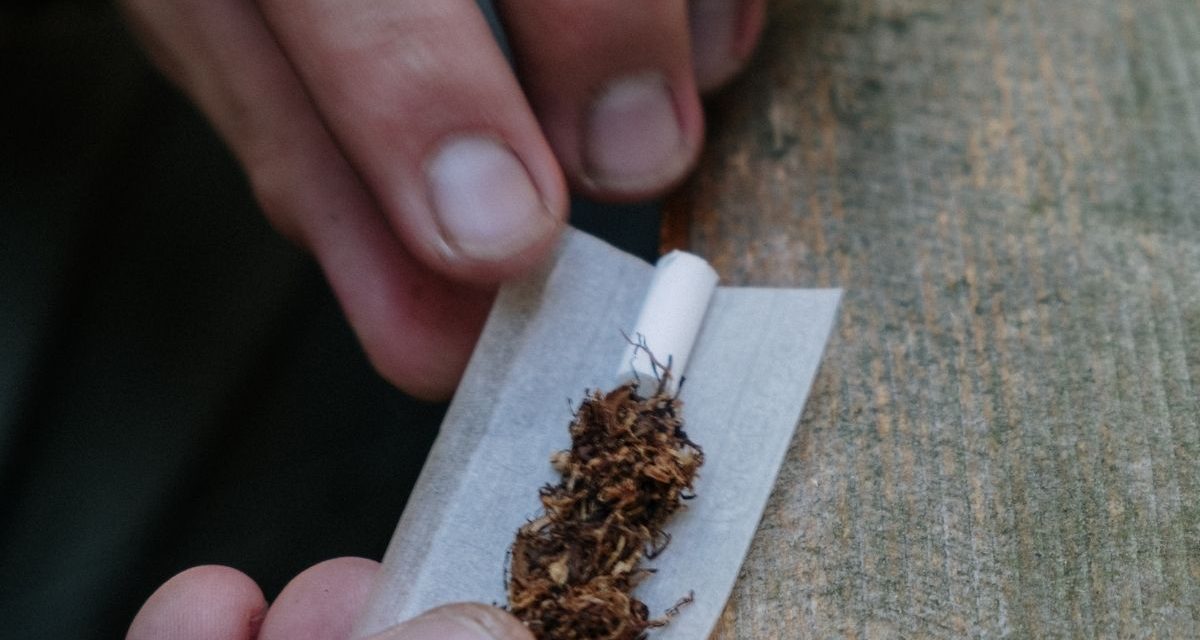 „Inkább beleugrok a Tiszába, nem bírom már! Hidd el, nem bírom, édesanyukám!” – Megrázó üzenetet hagyott Tamás, aki szellemeket látott, majd pedig a folyóba vetette magát