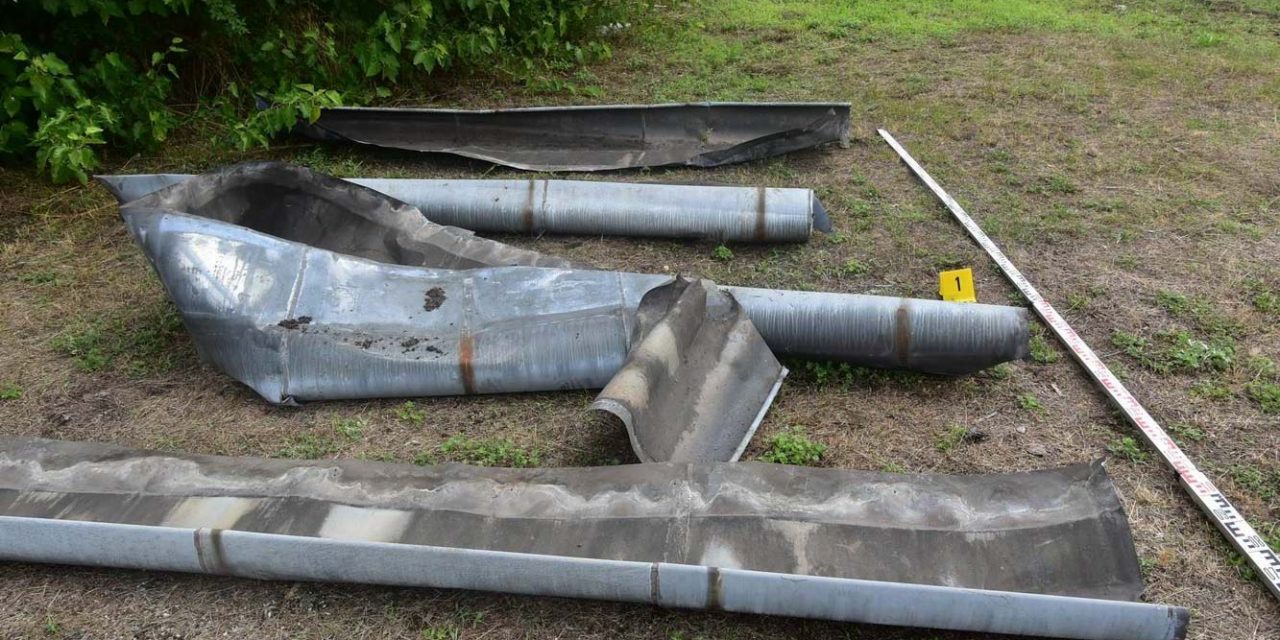 Ereszcsatornával nálunk könnyen megjárja az ember, jöttek a rendőrök, gyorsan elkapták a tolvajt
