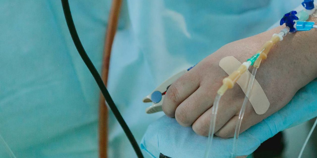 Embertelen pereskedés, egy kómában fekvő nőtől követelnek gyerektartást