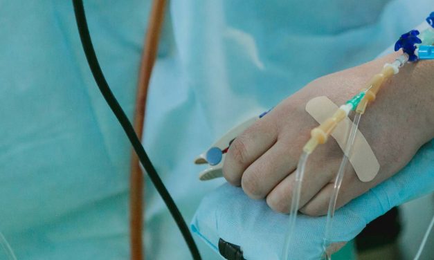 Embertelen pereskedés, egy kómában fekvő nőtől követelnek gyerektartást