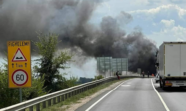„Egy olyan kis vidám srác volt, és öröm volt vele találkozni” – szívszorító szavakkal búcsúznak barátai a 4-es főúton elhunyt kamionosoktól