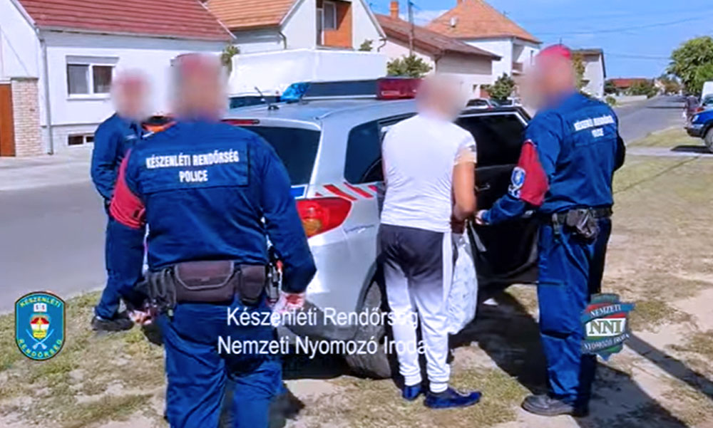 „Meghalsz, ha valakinek beszélsz a gyerekről” – ezzel fenyegette élettársát a Monor mellett élő férfi, majd szemeteszsákba tette és kidobta az újszülött kisbabát