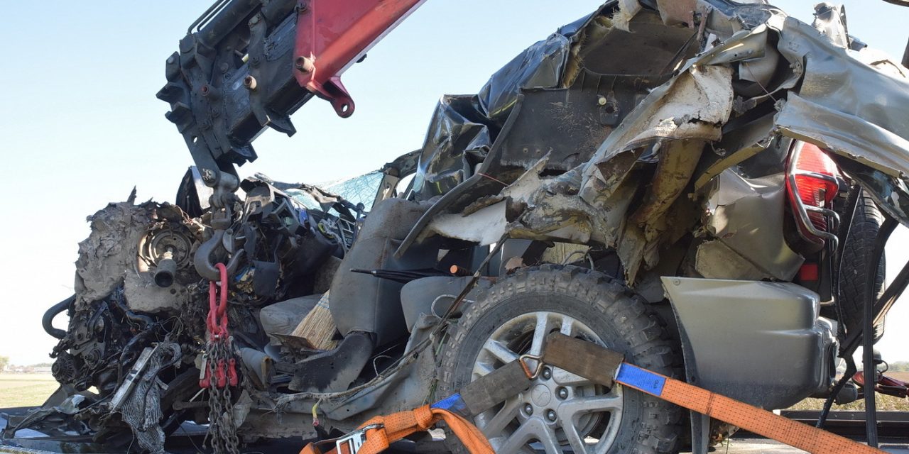 Döbbenetes gyilkosság rázta meg Veszprém megyét: A 71 éves férfi megölte a feleségét, felgyújtotta a házat, majd meztelenül karambolozott – Sokkoló fotók a helyszínről