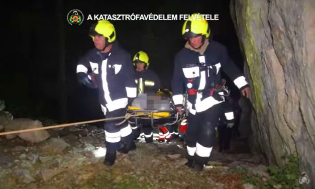 Szakadékba zuhant egy fiatal férfi a Budai-hegyekben, mentőakció indult a megmentésére
