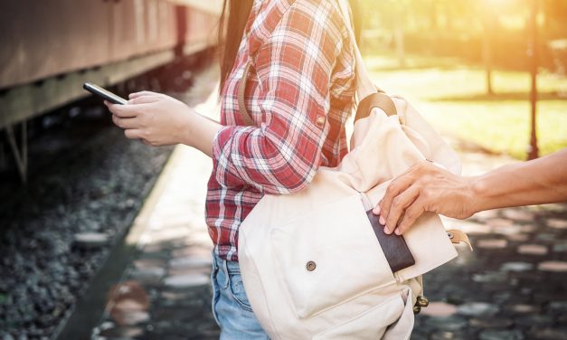 Megkérdezte az időt, majd kicsavarta a telefont a nő kezéből egy férfi Gyöngyöspatán