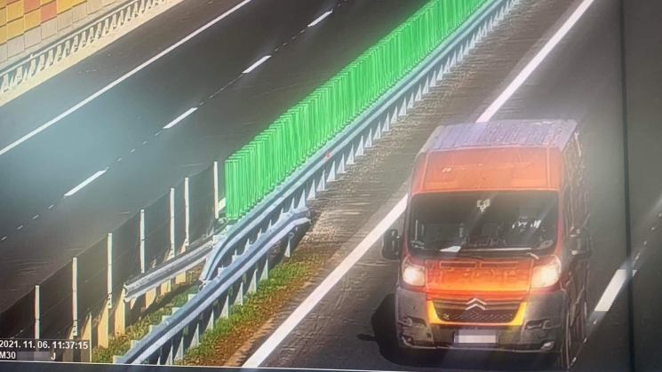 Elkapták a potenciális gyilkost, három hónapos jogsival ment szembe az autópályán