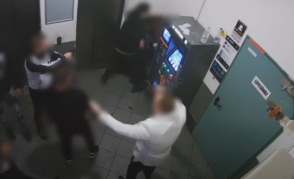 Bandaháborút sejtenek a fővárosi bulinegyedben, egy ember életveszélyesen megsérült