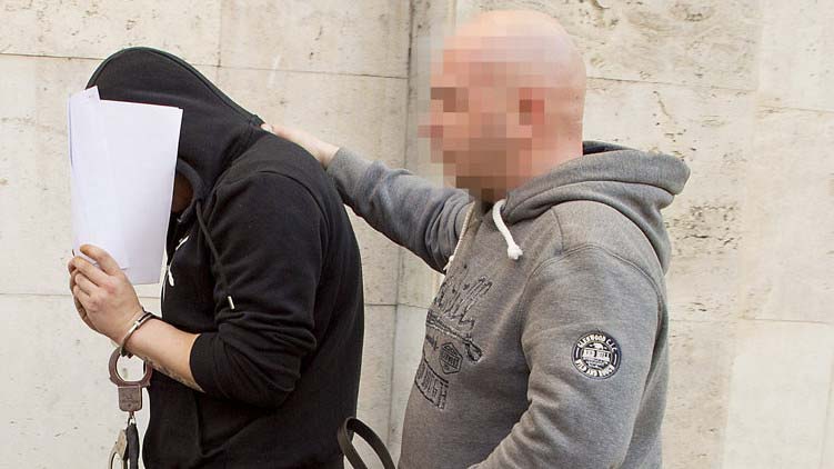 „Megöltem azt a nőt, akit a legjobban szerettem” – halott szerelme holttestére tette 10 hónapos gyermeküket a féltékeny férfi, miután kegyetlen módon végzett Piroskával