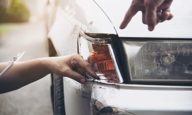 Büntetőfékezéssel vett revansot, az sem érdekelte, hogy a családja a kocsiban ül – A vétlen sofőr nem tudta elkerülni az ütközést, ám ami igazán durva, az csak ezután jött