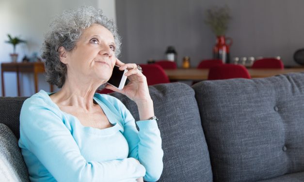 Egy 81 éves nénit vezettek meg az unokázós csalók: a fia nevében kértek pénzt, azt állították hatalmas bajba keveredett – A kétségbeesett asszony egymilliót adott át