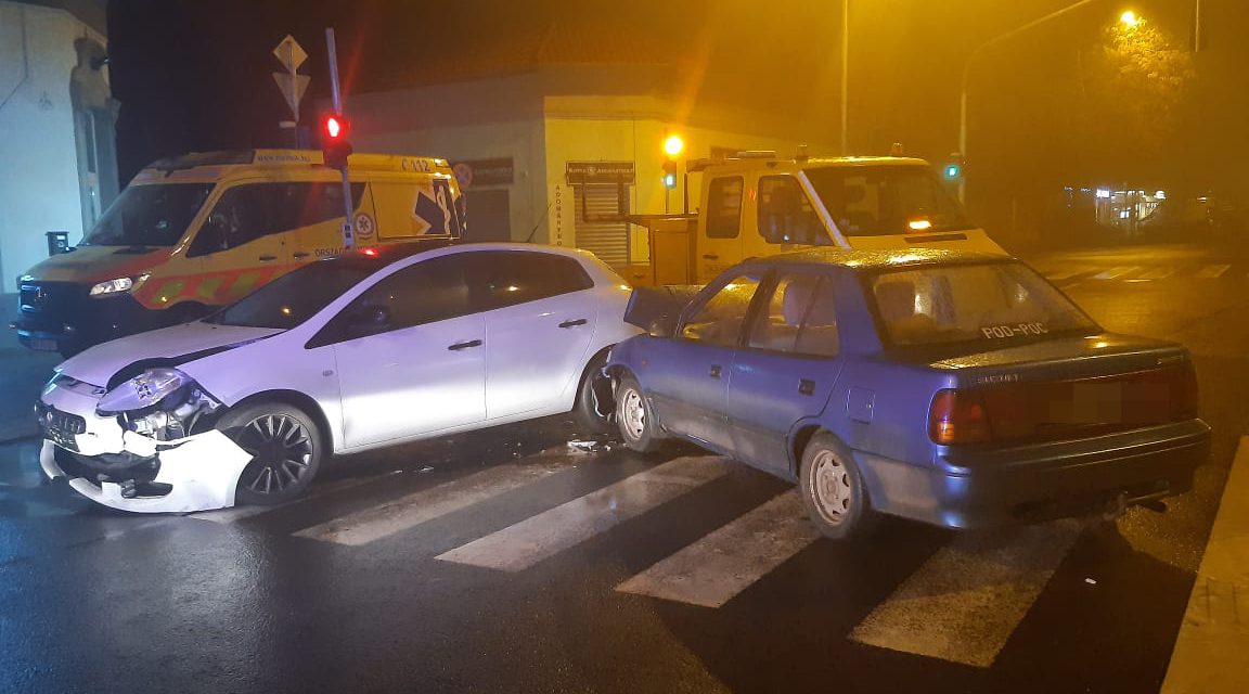 Anya és lánya sérültek meg a budapesti karambolban: a Suzukit vezető édesapa elnézte a kanyarodást, ezután rohant beléjük egy Fiat – Fotók