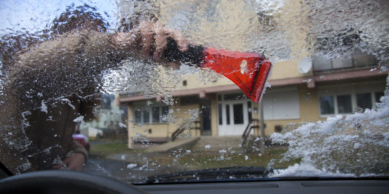 Próbáljon meg hazaérni, éjféltől életveszélyessé válnak az utak