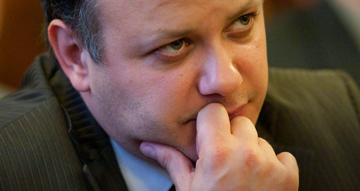 A börtönévei után Damu Roland már alig kapott szerepet, a TV2 egykori sorozatsztárját Vajna Tímea bántalmazása miatt ítélte el a bíróság