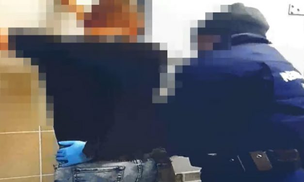 Éjszaka követte áldozatát a 30 éves salgótarjáni férfi, majd többször arcon ütötte, a falhoz szorította és erőszakkal letépte a válláról a táskát – Videó!