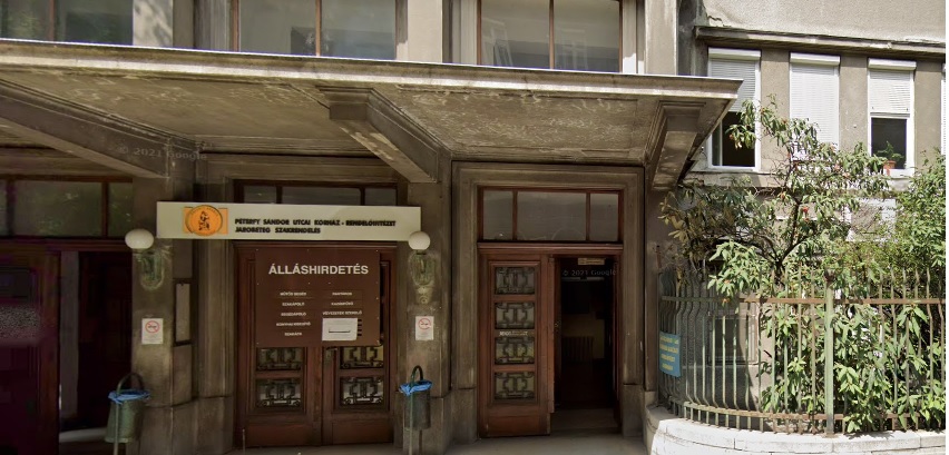 Tűz ütött ki a budapesti Péterfy Sándor utcai kórházban