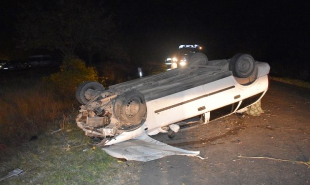 Piásan ült autóba majd felborult a 46-os úton ez a férfi, maradandó egészségkárosodást szenvedett – Fotó a helyszínről
