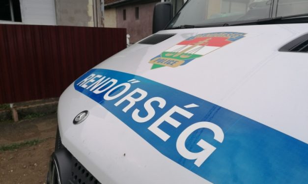 Gyilkosság Nagyaron: a feldühödött, féltékeny férfi tapétavágóval esett neki volt párjának – A 14 éves lányuk hiába sietett édesanyja segítségére, a nőnek esélye sem volt