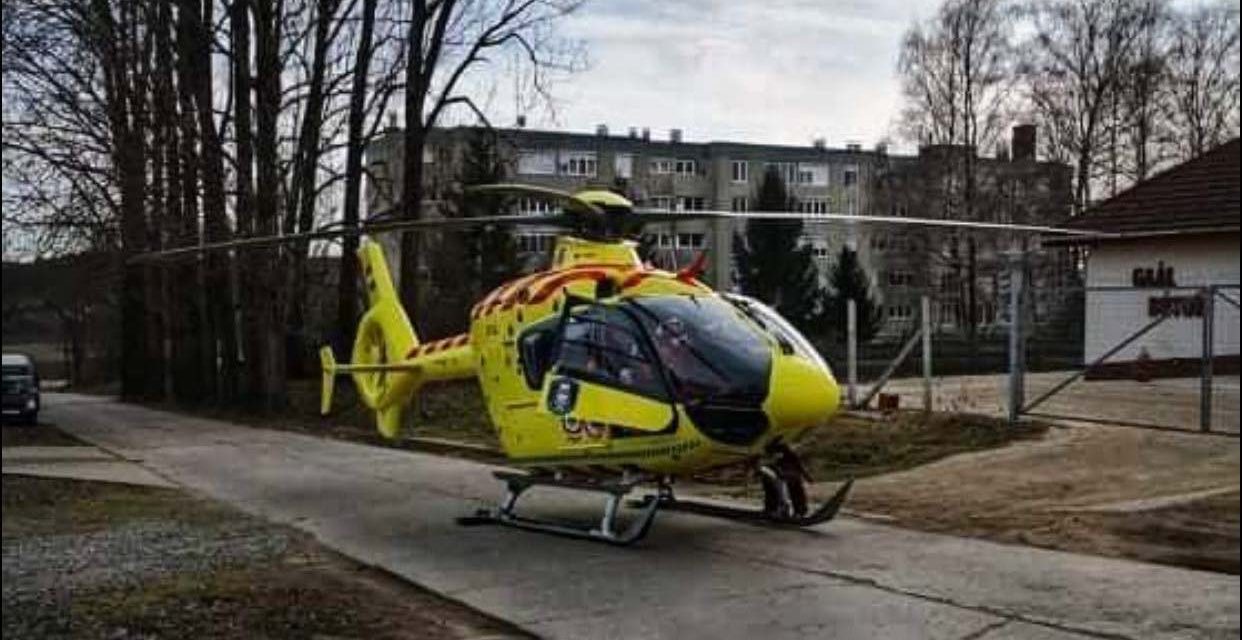„Teljesen összetörte a látvány, senkinek sem kellene így látnia az unokáját!” – továbbra is mélyaltatásban tartják a 12 éves Miklóst, aki úszásoktatás közben kapott agyvérzést