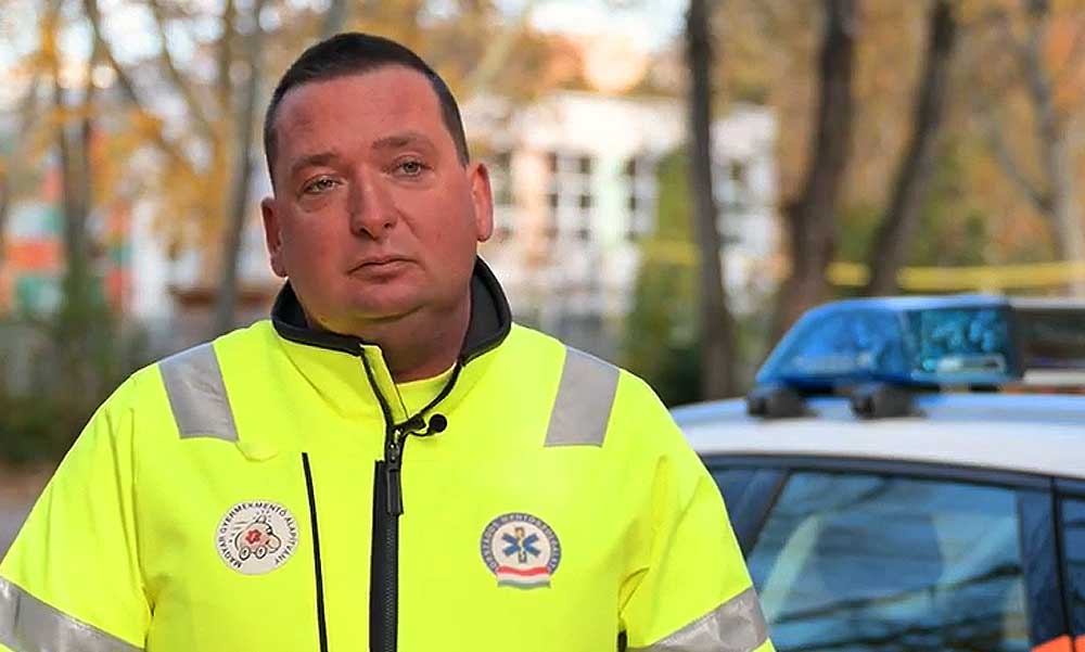 „Láttam azt, hogy milyen pusztítást tud végezni egy kamion” – szívszorító szavakkal beszél az M1-esen halálra gázolt útkarbantartó balesetéről a mentős, Zoltán az ütközés után ért a helyszínre
