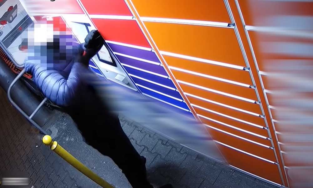 Divatba jött a csomagautomaták feltörése, könnyű prédák a drága árukkal teli fémszekrények