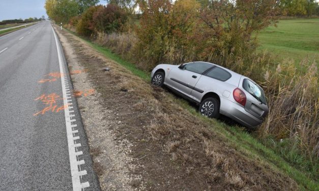 Centiken múlott, hogy nem ütköztek frontálisan, a vétkes sofőr meg is pattant – Fotók a helyszínről