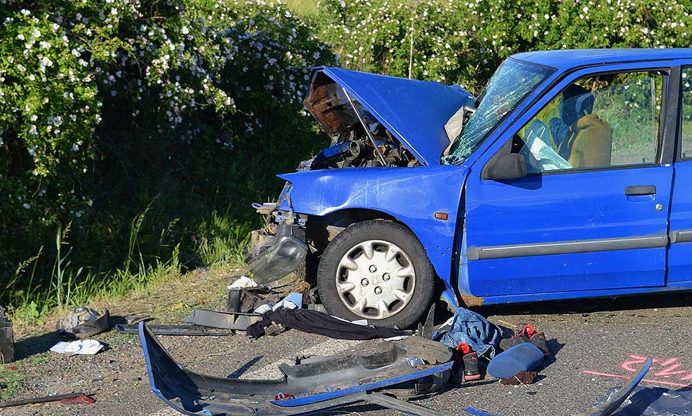 Meghalt egy 10 éves kisfiú a Heves megyei balesetben, a helyszínre 3 mentőhelikopter is érkezett