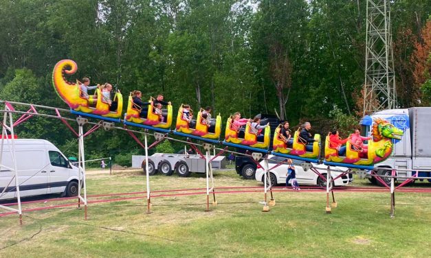 Új fejlemény: Az üzemeltető állítása szerint lényegében egy kisgyermek miatt történt baleset a hullámvasúton Dunakeszin a gyermeknapon