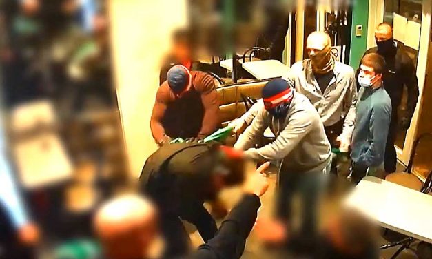 Itt a videó, ahogy összeverekedtek a Lurdy-házban