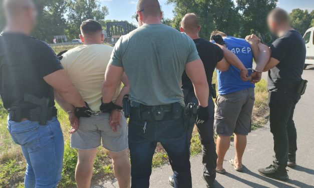 Több megyében is terítette a külföldről beszerzett drogot ez a férfi: így kapcsolták le a zsaruk – videó