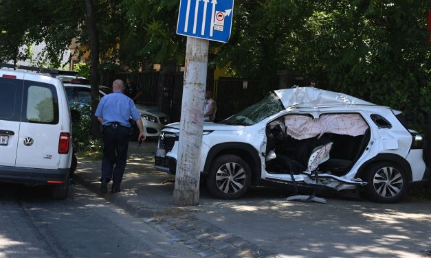 Szörnyű baleset Budapesten, fontos kereszteződésben történt, megbénulhat a város közlekedése