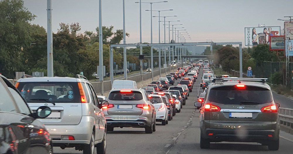 Baleset az M3-ason: több mentő és tűzoltó érkezett a helyszínre
