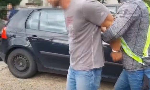 Lecsapott a TEK, így fogták el a tiszavasvári fegyveres rablókat – videó