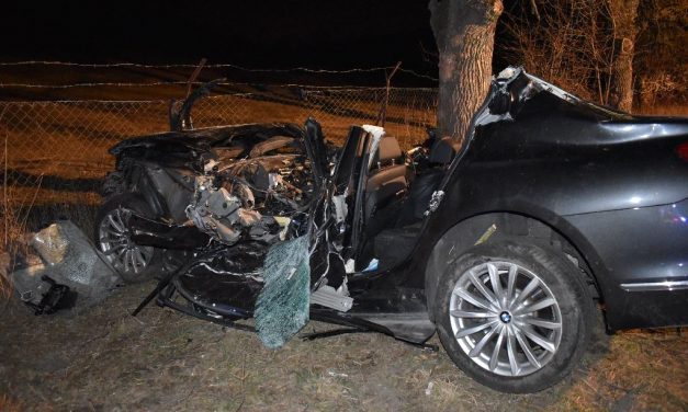 Frontális karambol Pest megyében: hatan sérültek meg a híres orvosbáró fia miatt, a lábát elvesztő sofőr állítja, nem emlékszik semmire