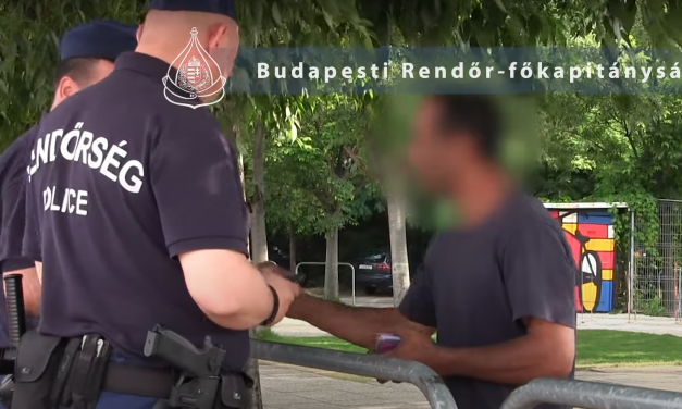 Négy embert kaptak el a 23-as buszon járőröző rendőrök, videó is készült