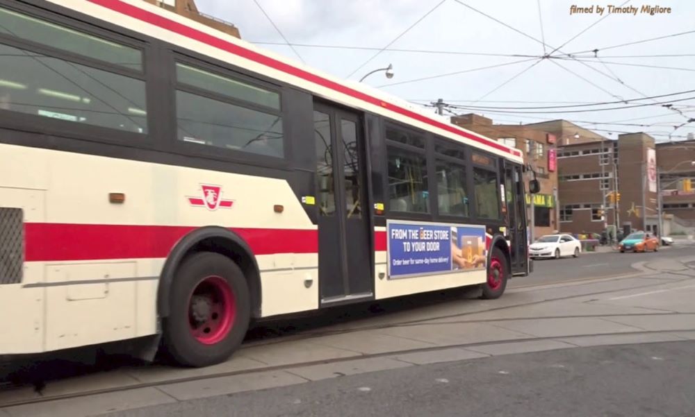 Meghalt a magyar nő, akit a férje benzinnel leöntött a torontói buszon