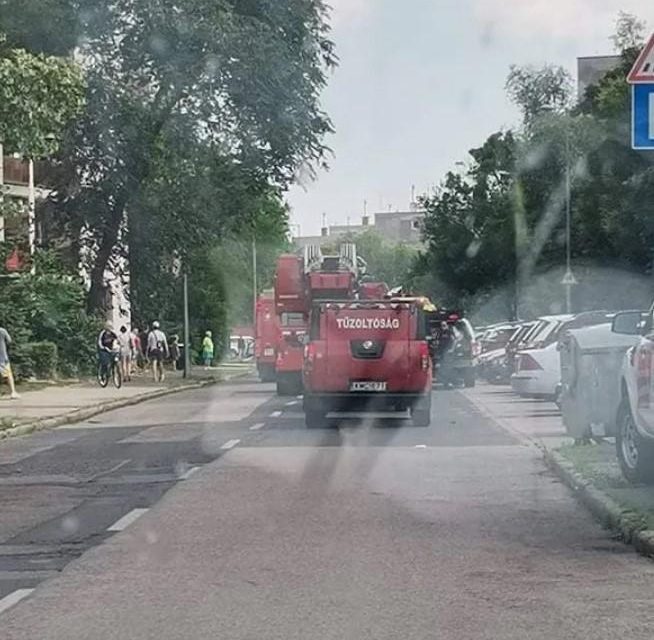 „Reggel mondta, hogy ha a szerettei este nyolcig nem térnek vissza hozzá, végez magával” – megszólalt annak férfinak az ismerőse, aki Budapesten felgyújtotta lakását, majd kiugrott a 4. emeletről