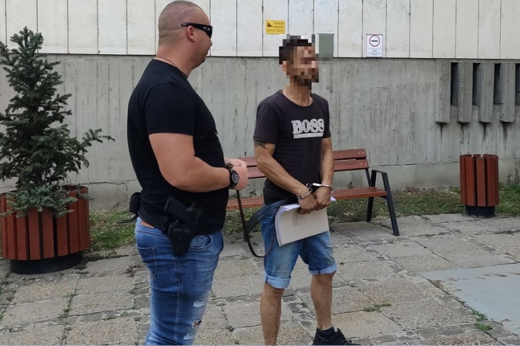 Pest megye szerte fosztogatott ez a pár, mindent vittek, ami csak megtetszett nekik
