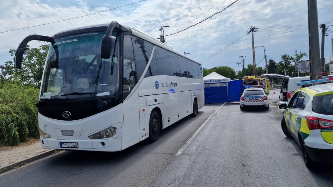 Ez még a baleseti helyszínelőknek is sok volt: 24 óra alatt három halálos balesethez vonultak ki
