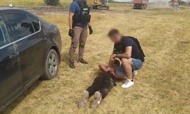 Döbbenetes támadás Debrecenben: hátulról megragadta a fiatal lányt a férfi, majd felemelte és métereken keresztül magával hurcolta