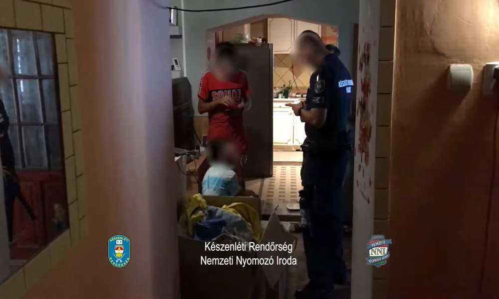 Kijátszották az online fizetési rendszereket – Lecsaptak a kibervédelmisek a fiatal hackerekre