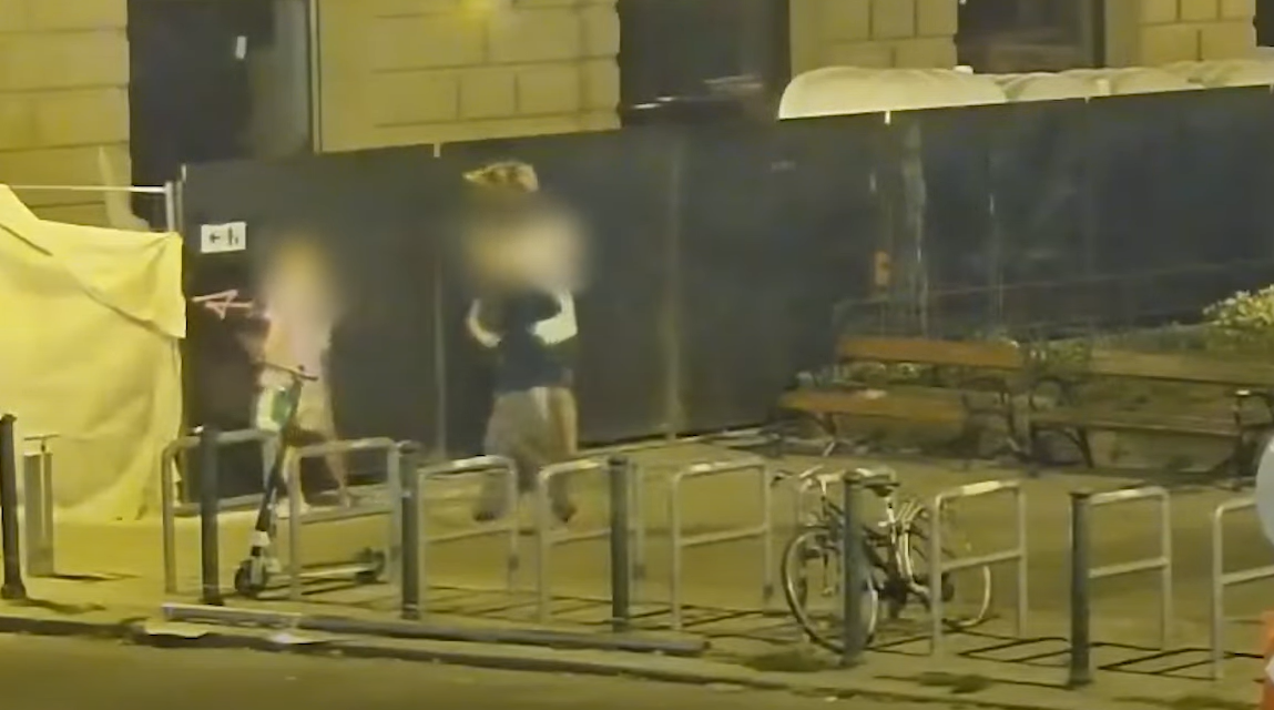 Egy építési területet firkáltak össze a srácok, vicces magyarázatot adták rá, de a rendőrség nem humorizál