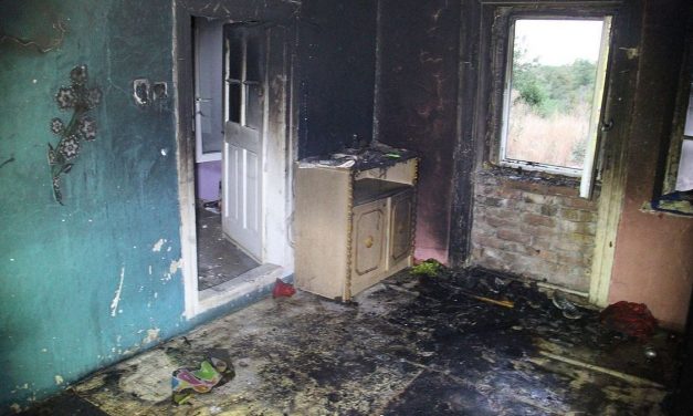 „Az öcsém lélekjelenlétének és a gyorsaságának köszönhetik, hogy élnek” – bosszúból dobott Molotov-koktélt egy családi házra két férfi Véménden