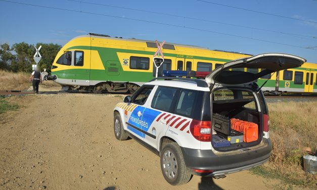 „Az unokám temetése nem lesz zártkörű” – megszólalt a nagymama, így temetik el a halálba hajszolt 16 éves Pistit