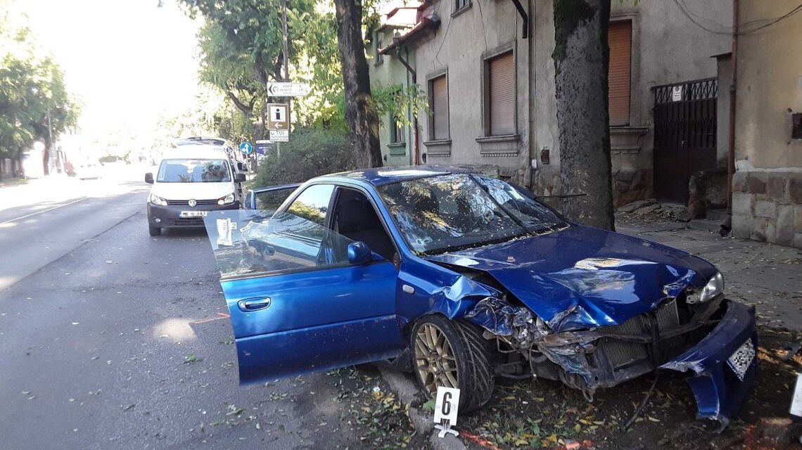 „Vezetni szerettem volna” – feladta magát az a férfi, aki autólopás közben okozott halálos balesetet Vácon, majd elszökött a helyszínről