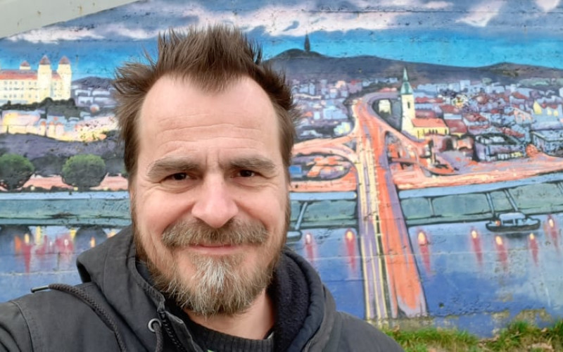 „Tudom, hogy napról napra csökken az esély, de érzem, megtalálom a bátyámat” – kétségbeesve keresi testvére Kabai Lóránt írót